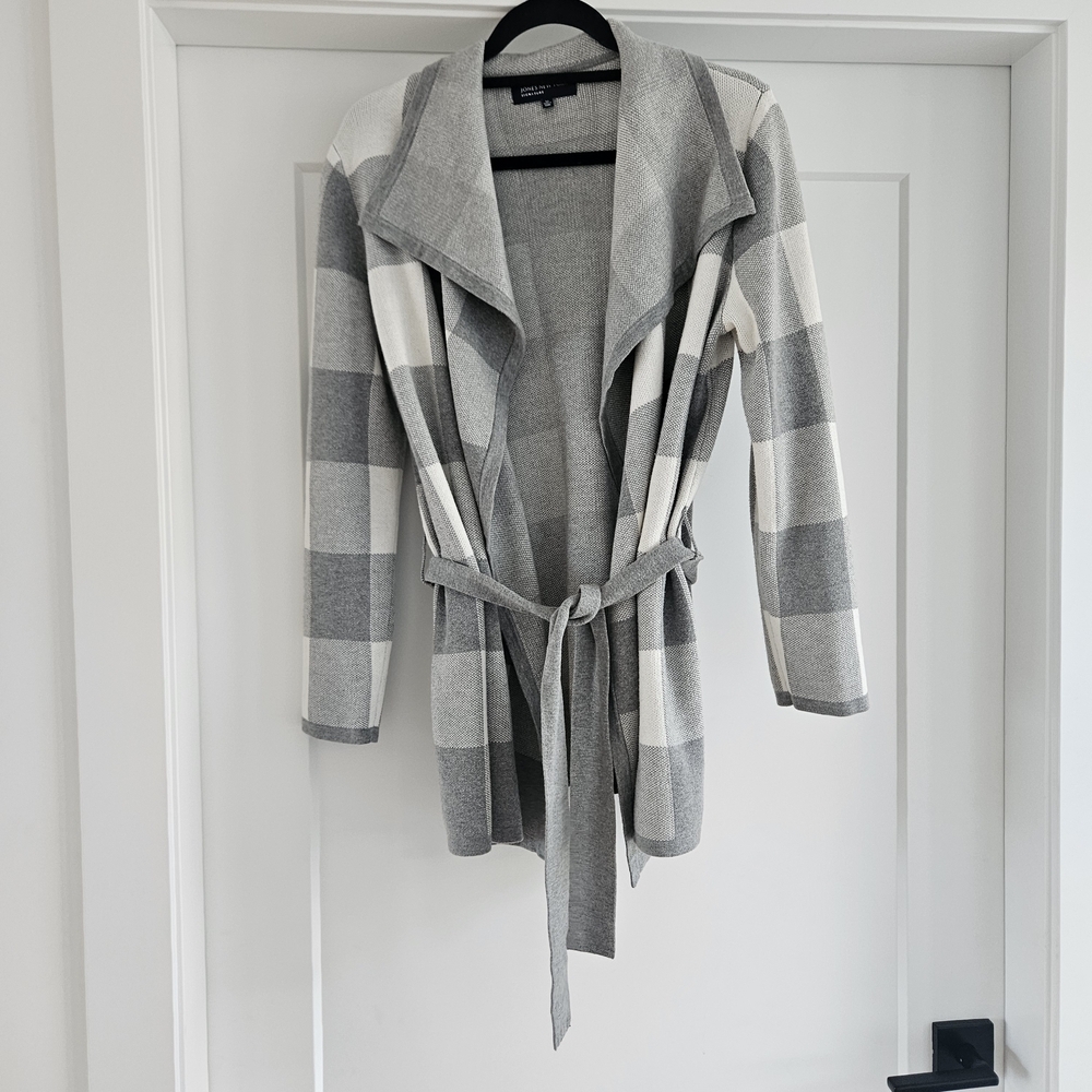 Jones New York Gray and White Plaid Cardigan